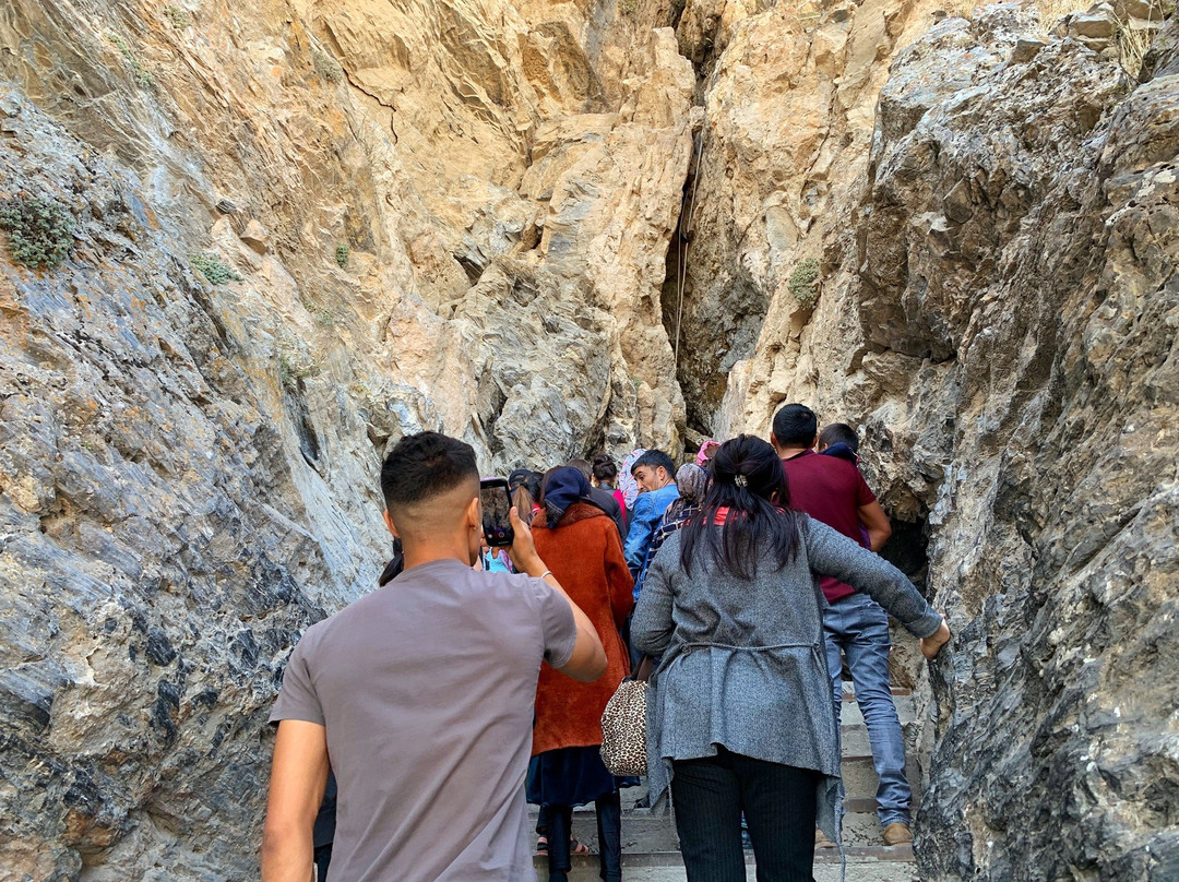 Hazrati Dawod Cave-Aksay必去景点
