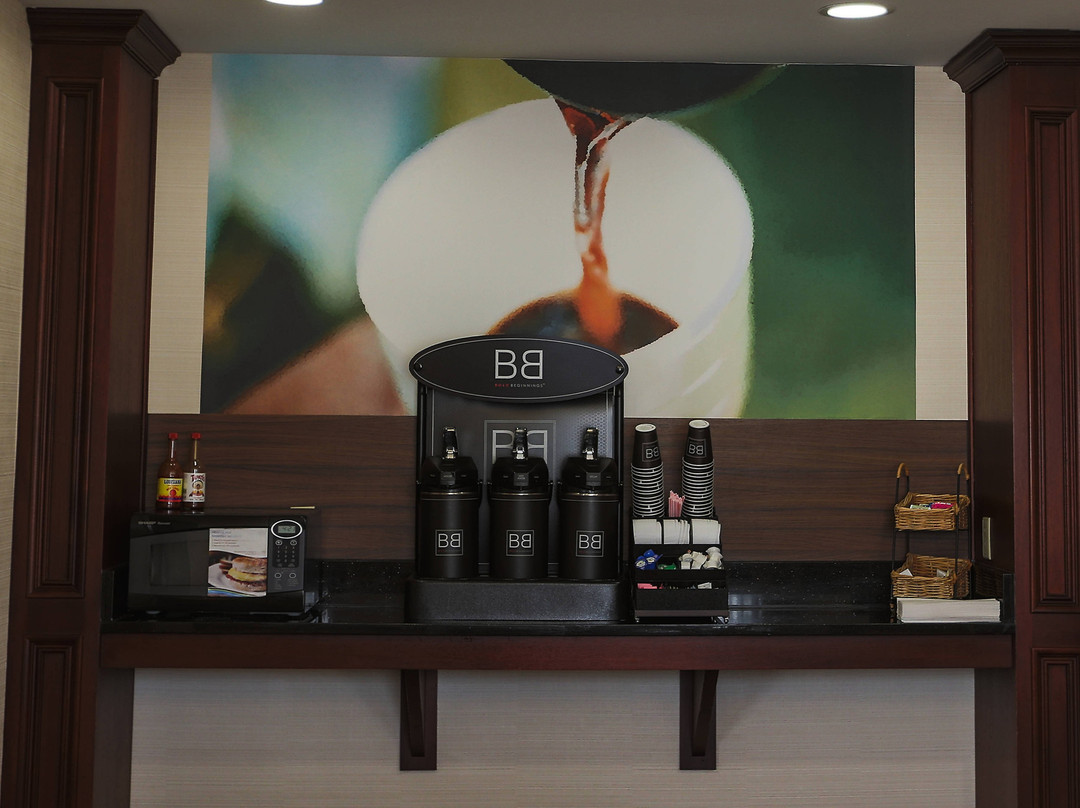 Comfort Inn & Suites主图