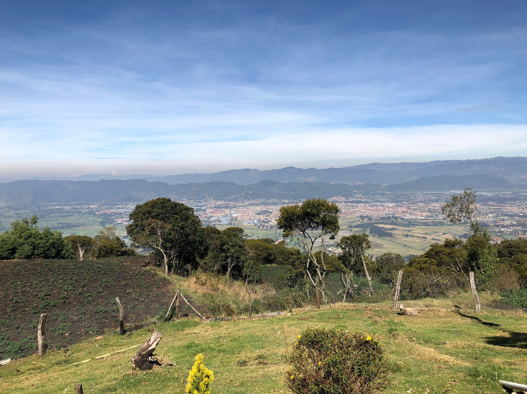Chia旅游景点-Parque La Montana del Oso