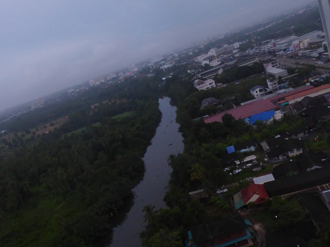 钻套房酒店主图