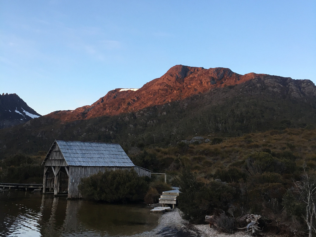 McDermott's Coaches-摇篮山圣克莱尔湖国家公园必去景点