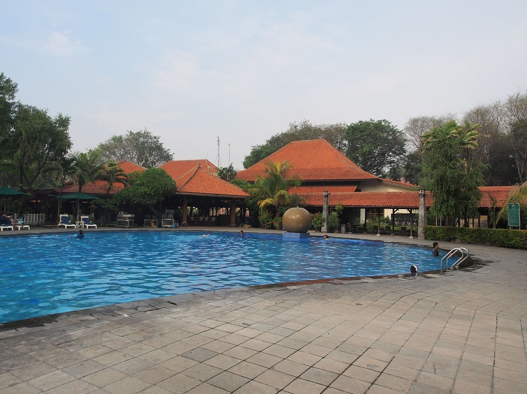 新加萨那酒店主图