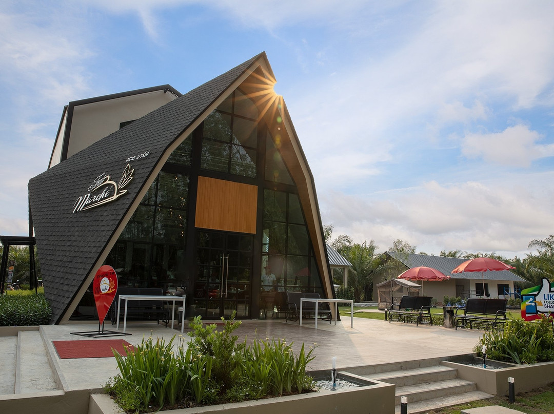 Bang Phra餐馆和美食-Trat Marché