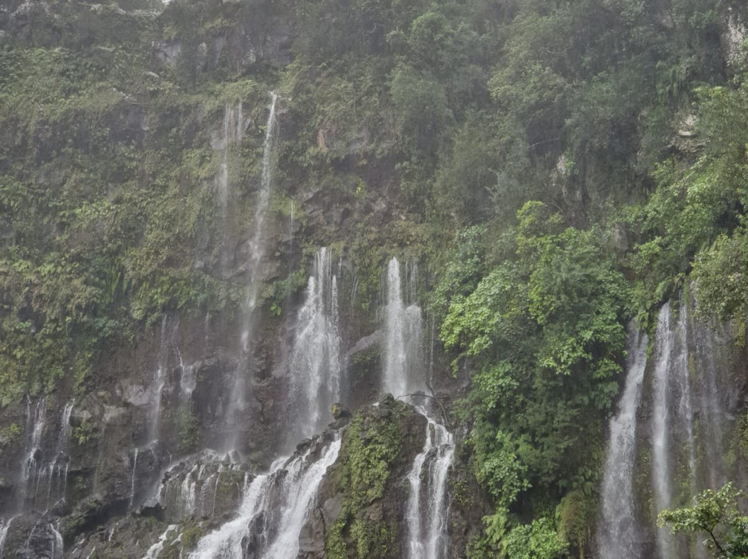 Cascade de trou noir景点图片