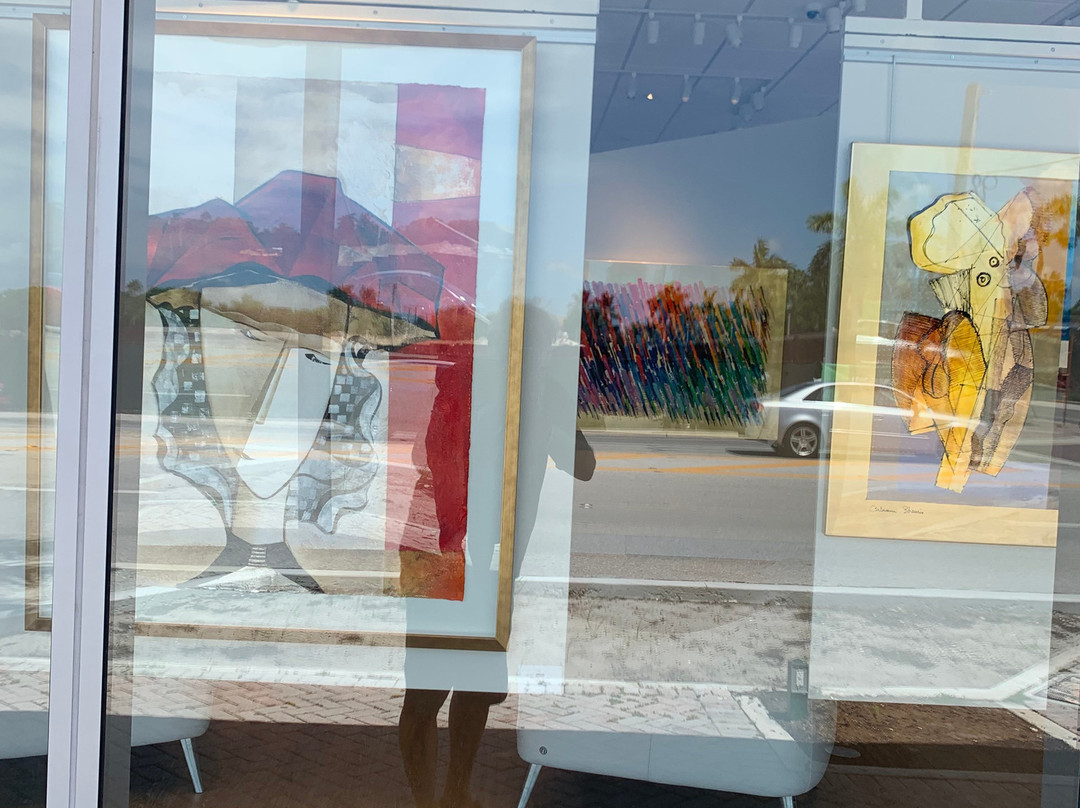 Blue Gallery-德拉海滩必去景点