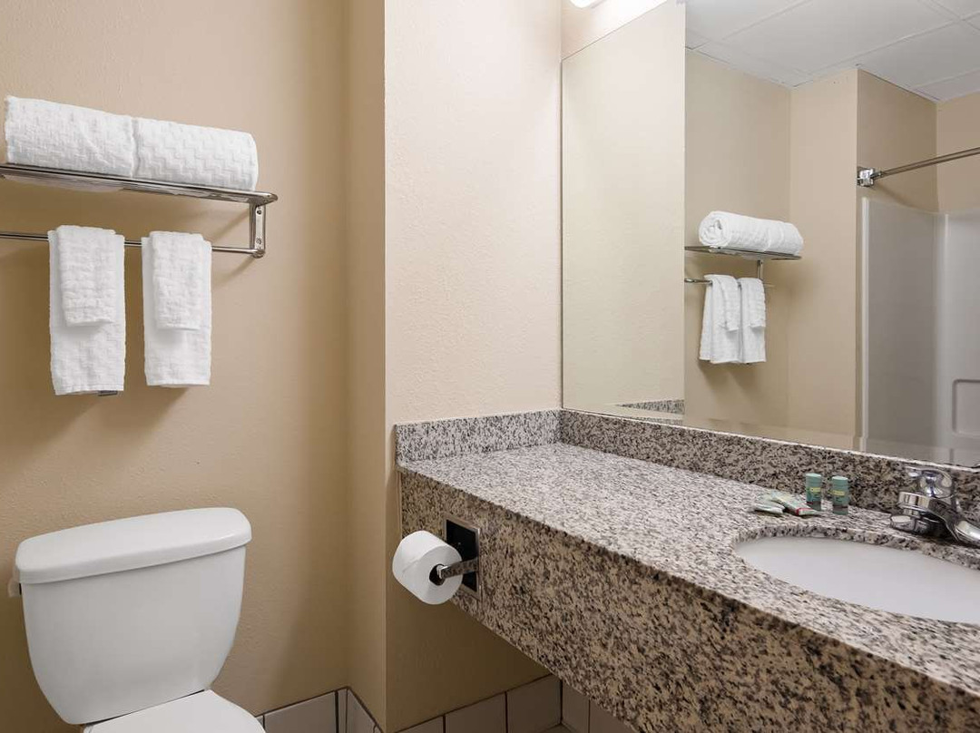 贝斯特韦斯特卡罗温兹酒店主图