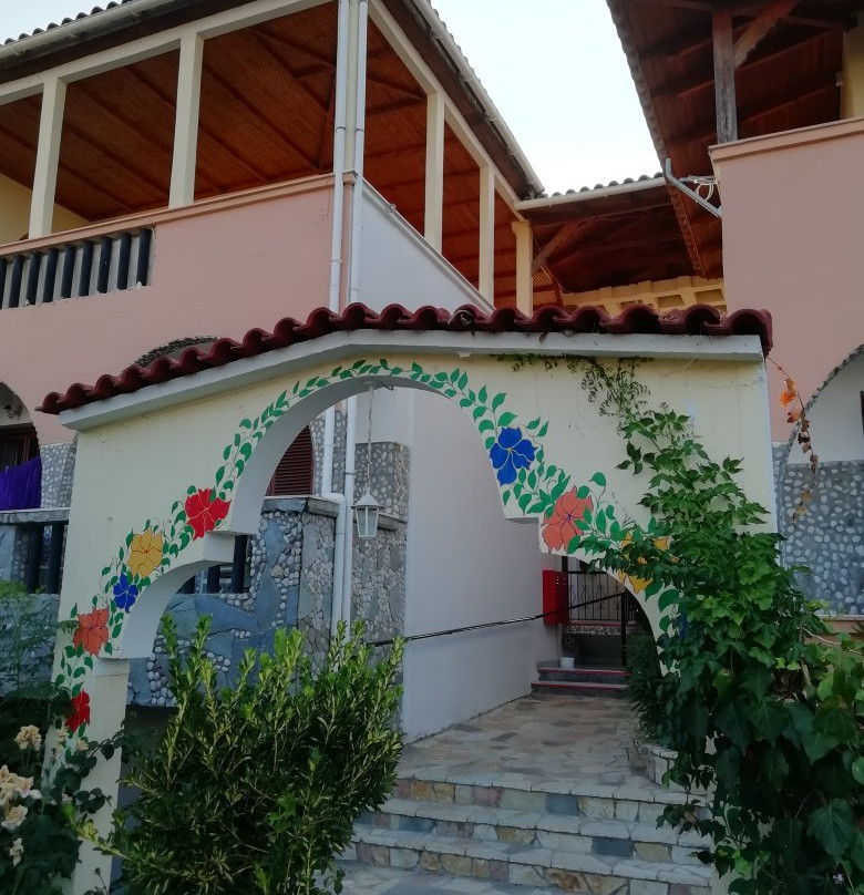 Summer Time Apartments主图