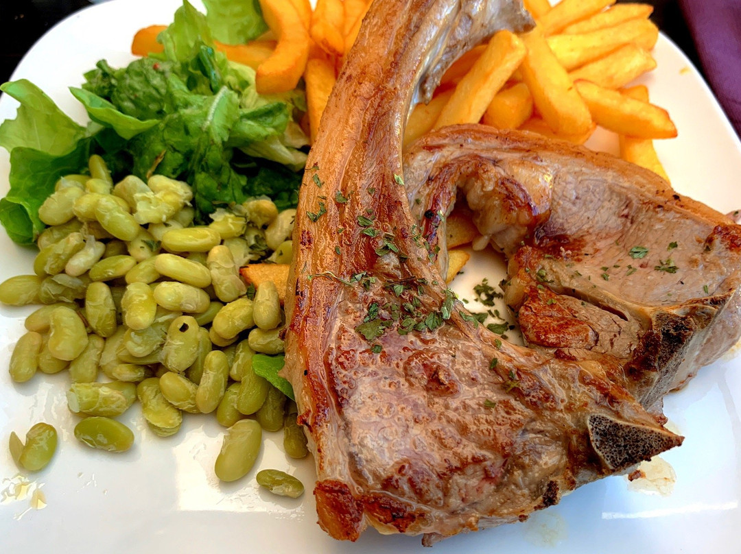 布雷特旅游酒店主图