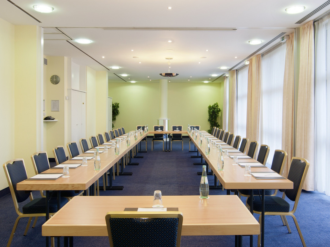 慕尼黑南部假日客栈酒店主图