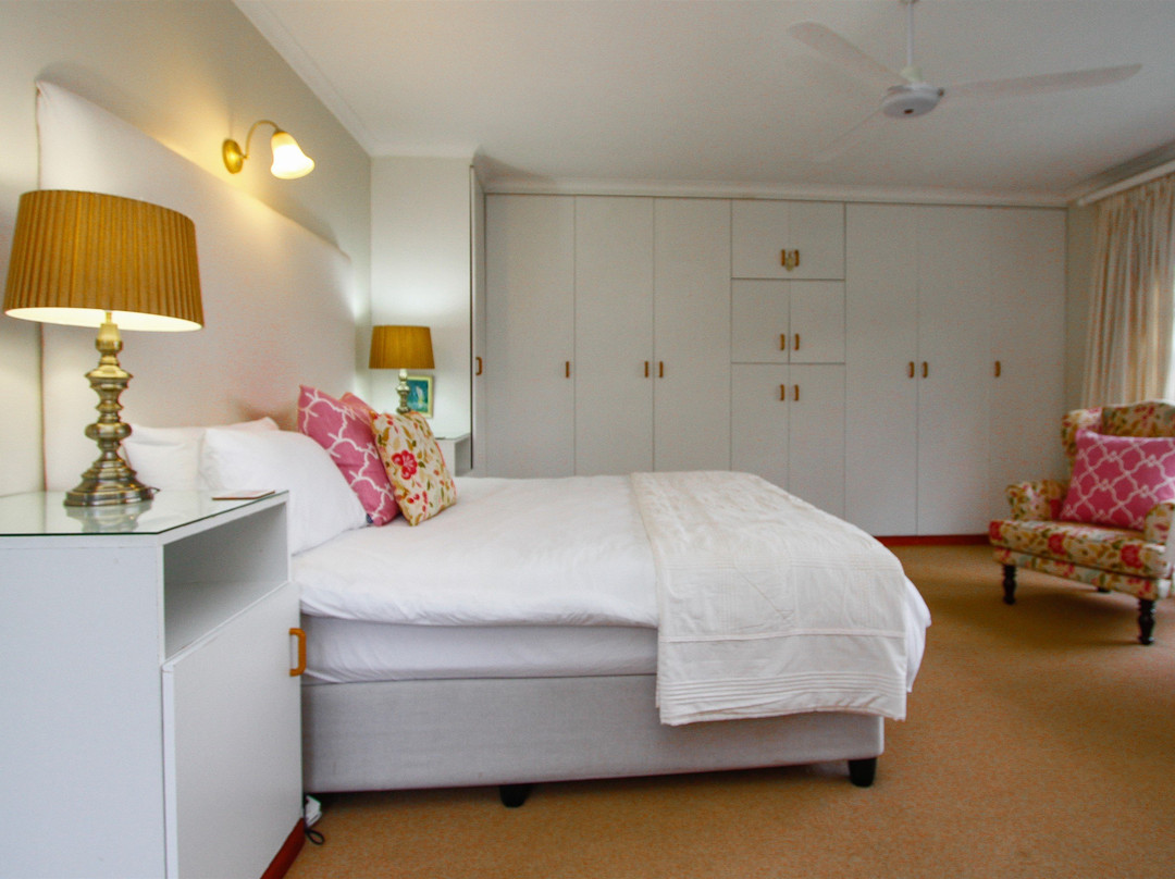 Salt Rock Manor Bed and Breakfast主图