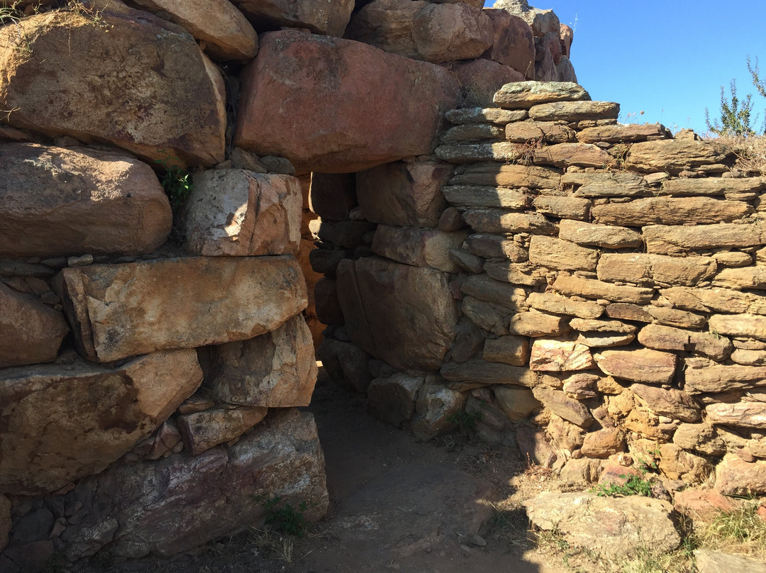 Nuraghe San Pietro-Torpè必去景点