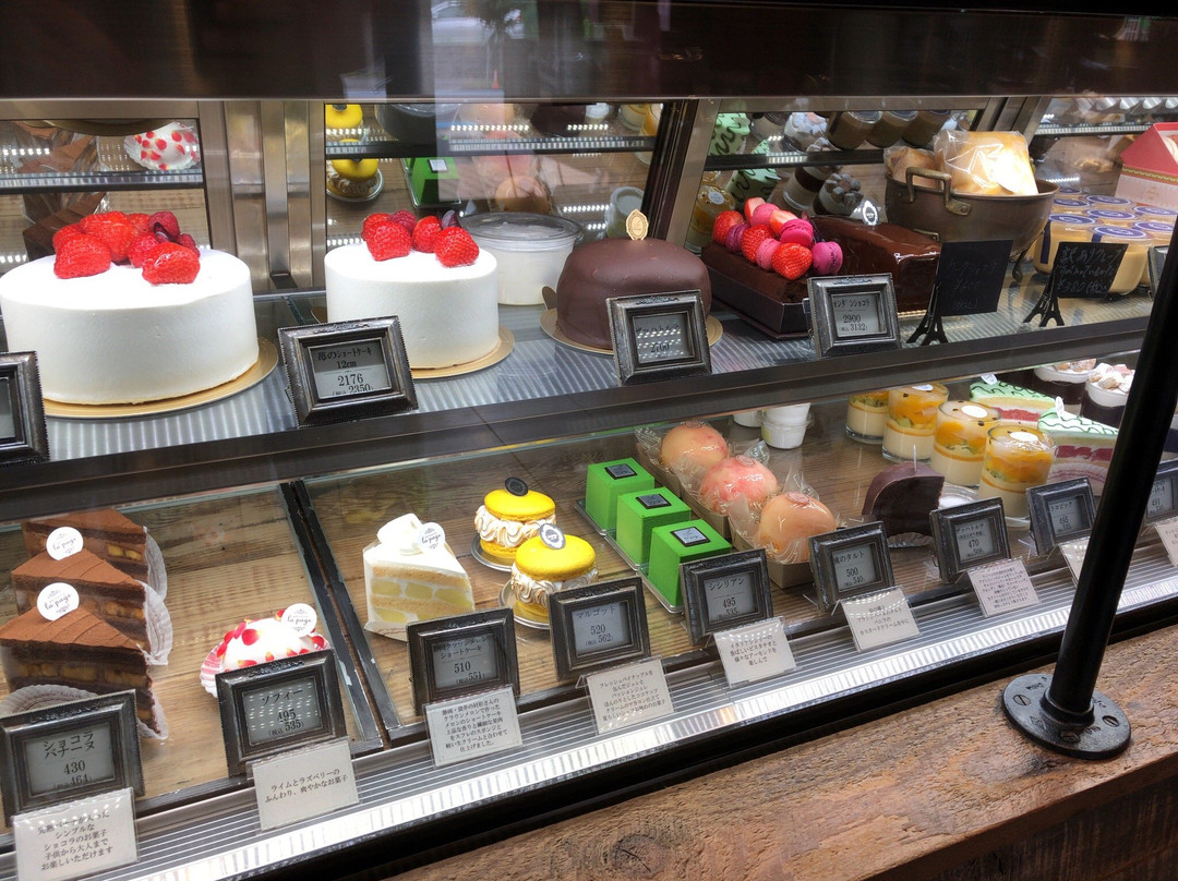 パティスリー ラパージュ