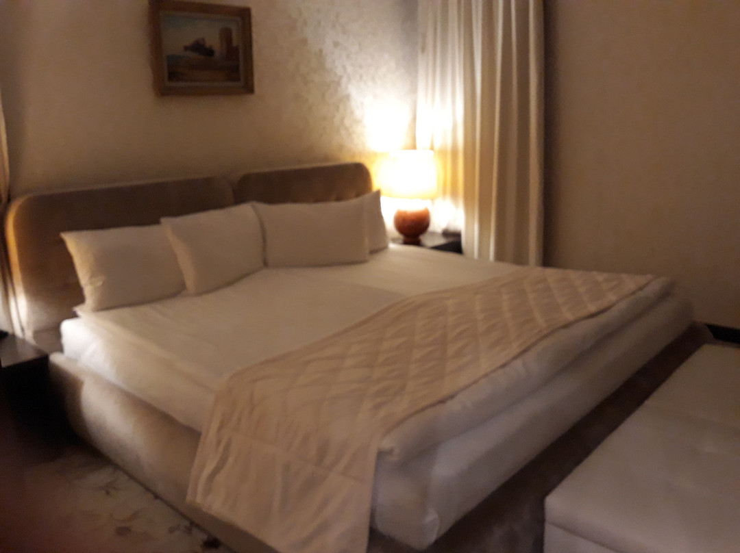 Shiroka Laka Hotel主图