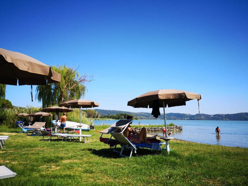 La Spiaggia di Pippo sul Trasimeno-佩鲁贾必去景点