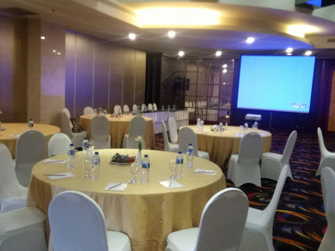 森莱克酒店主图