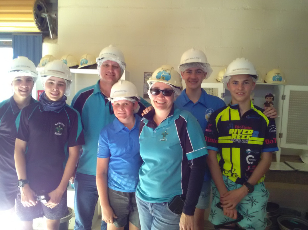 Bobby Dazzler Sapphire Mine Tours-Rubyvale必去景点