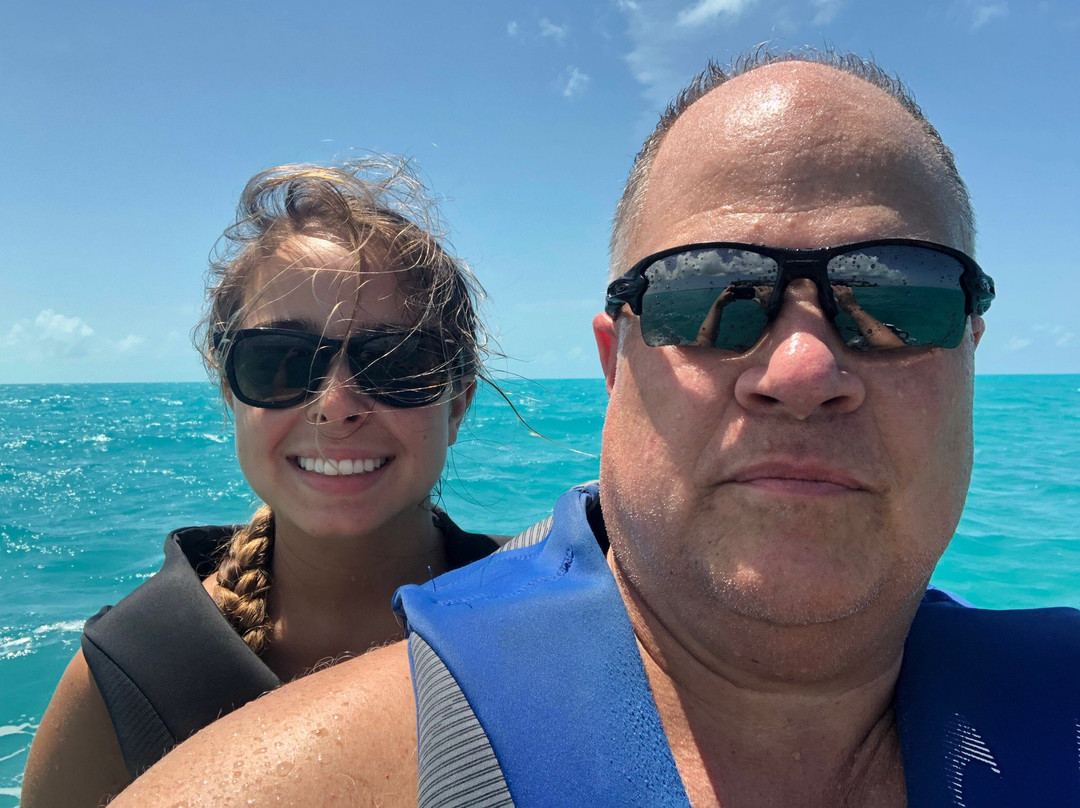 Rent A Ski-普罗维登西亚莱斯必去景点