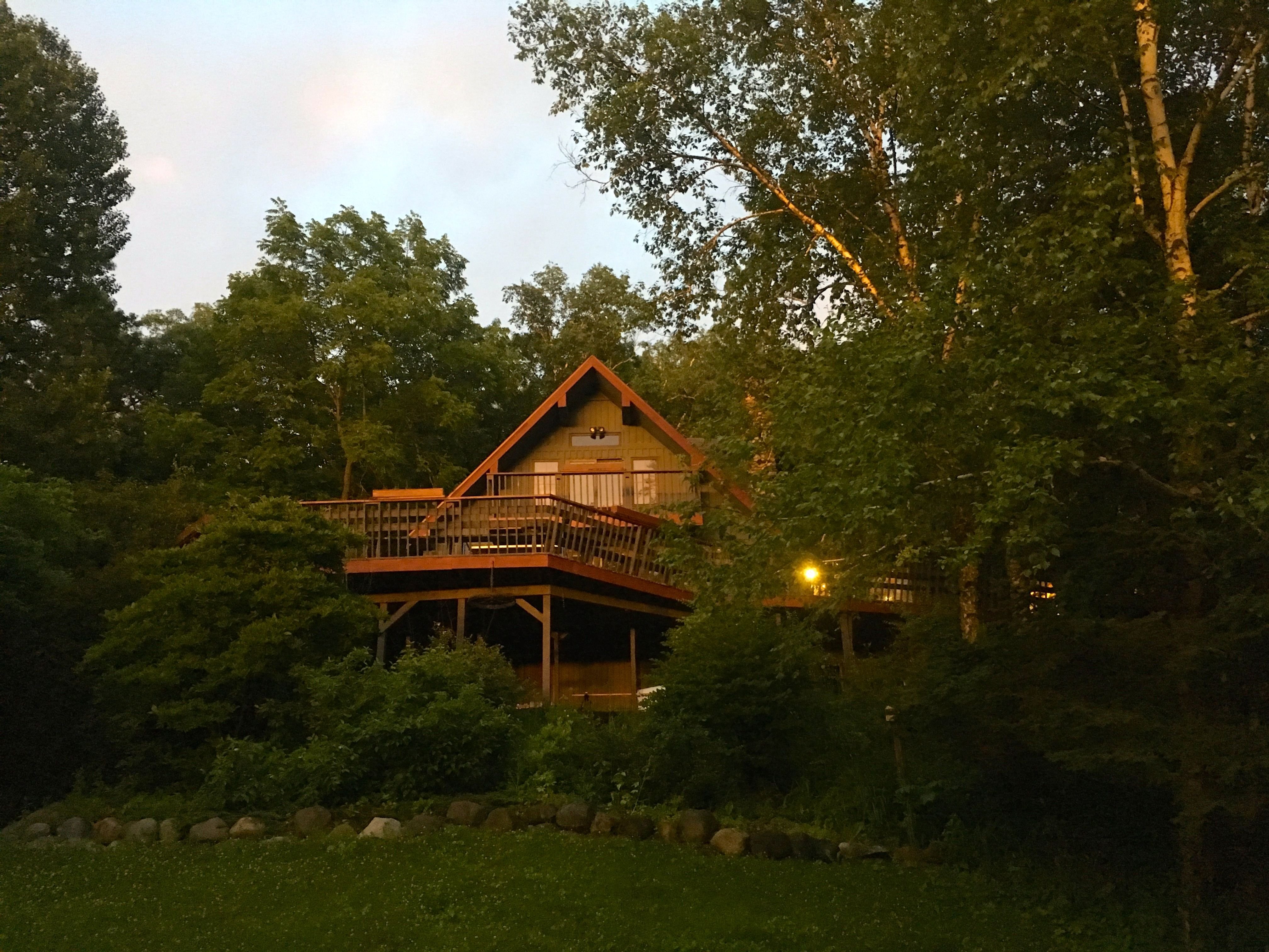The Birdhouse Inn-官方