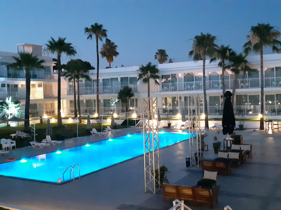 Lysithea Hotel Apartments主图