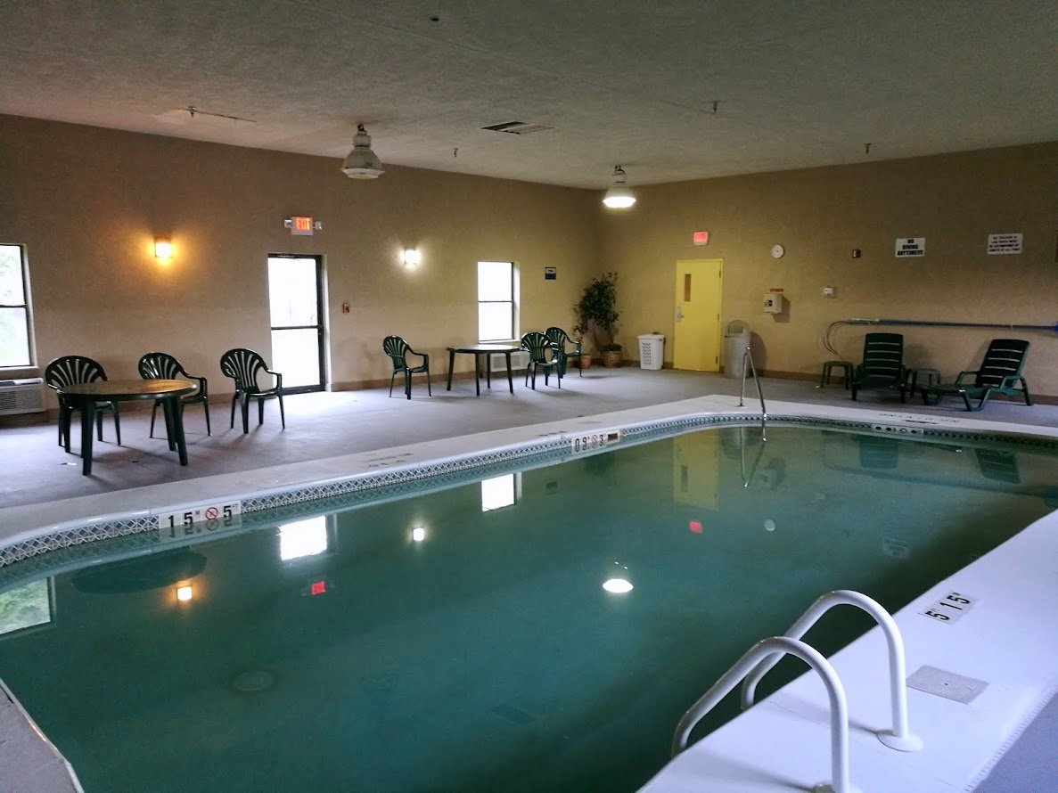 Quality Inn & Suites-泳池