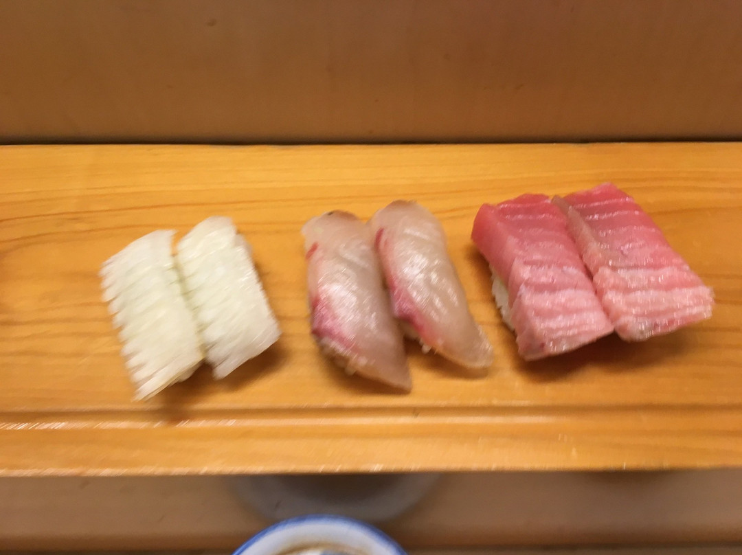 由利鮨