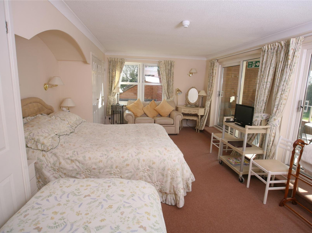 The Meadow House主图