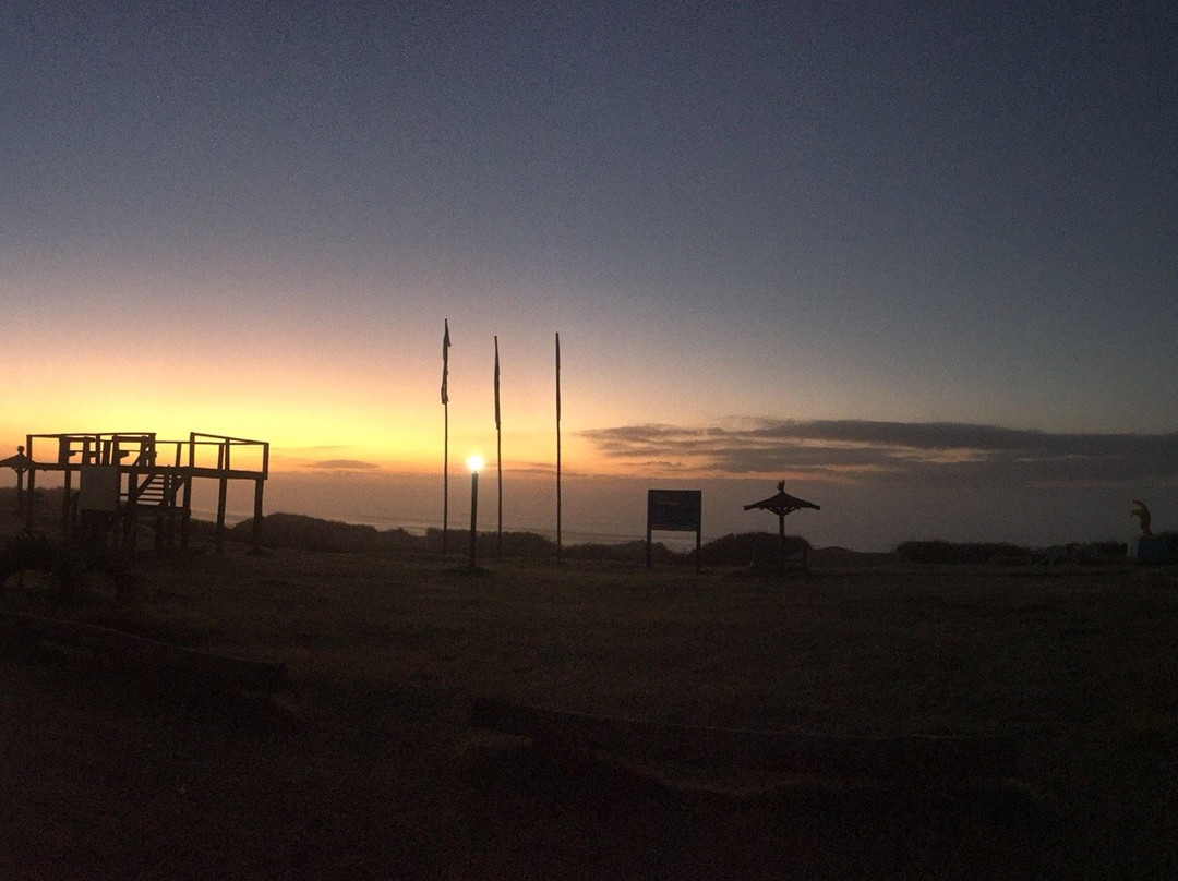 Monumento La Mano de Alberti-Chuy必去景点