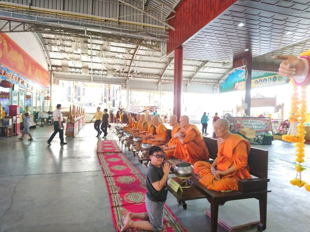 Wat Lak Si Rat Samoson-万标必去景点