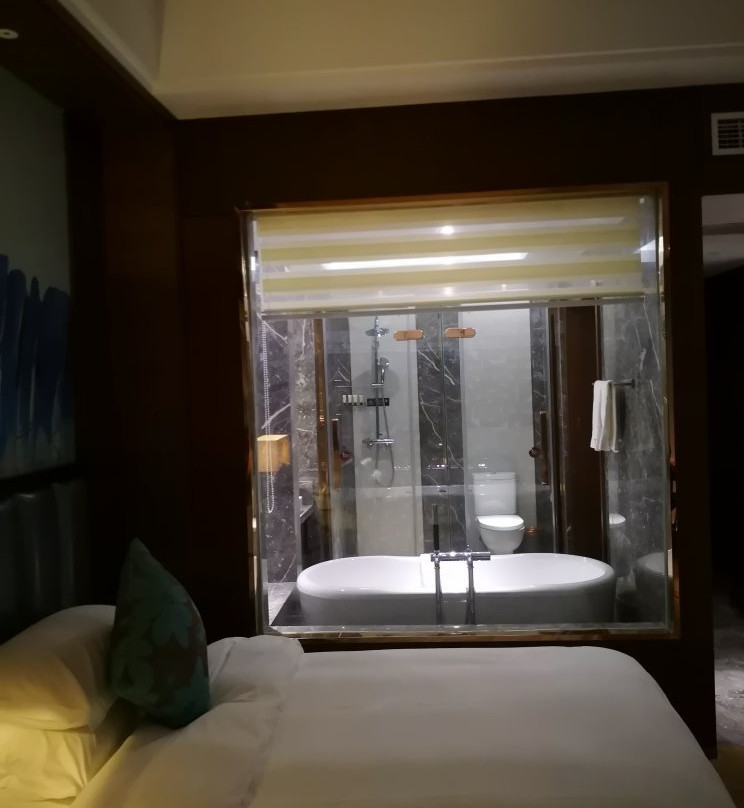 湖景国际酒店主图