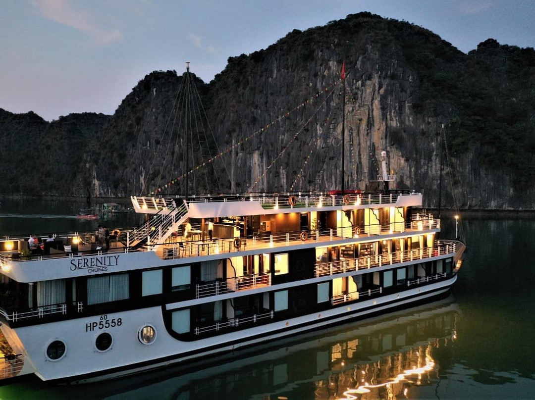 Serenity Cruises-河内必去景点