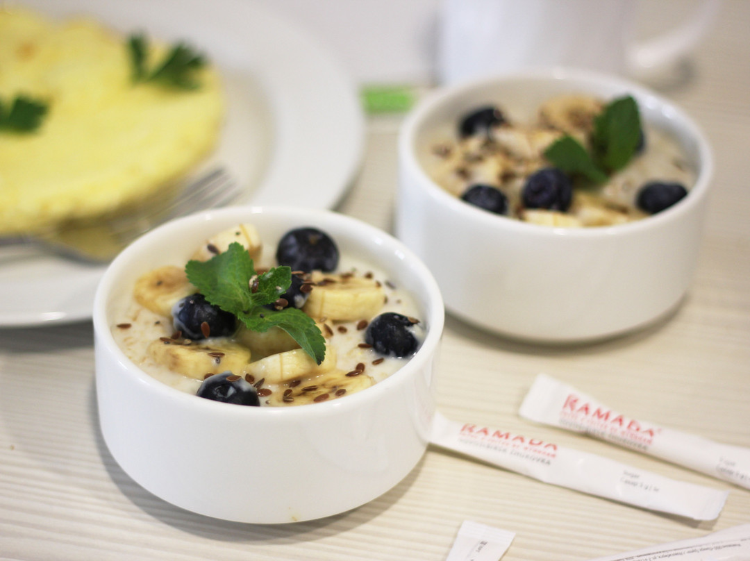 Ramada Hotel & Suites by Wyndham Novosibirsk Zhukovka主图