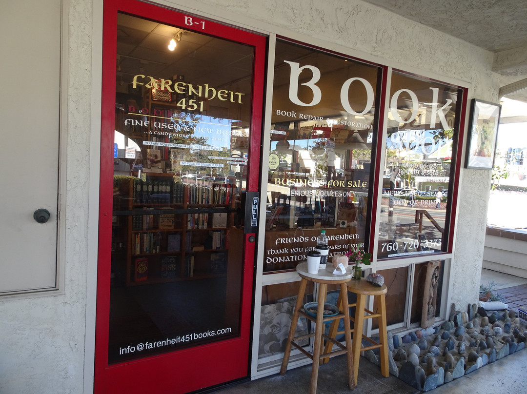 Farenheit 451 Bookstore-卡尔斯巴德必去景点