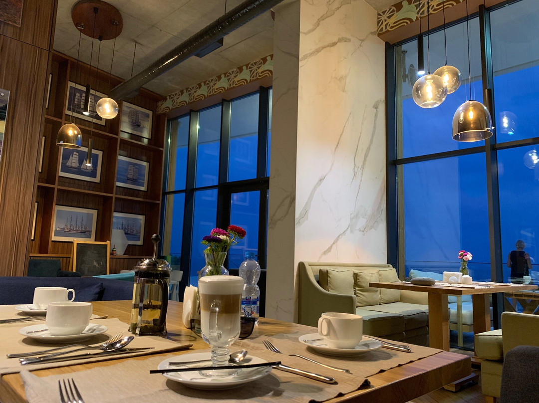 Partenit餐馆和美食-Gurzuf Riviera Restaurant