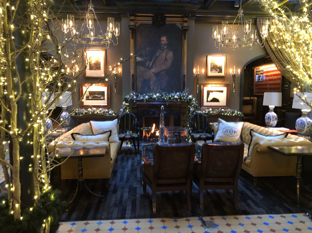 杰罗姆酒店 - 客栈度假村主图