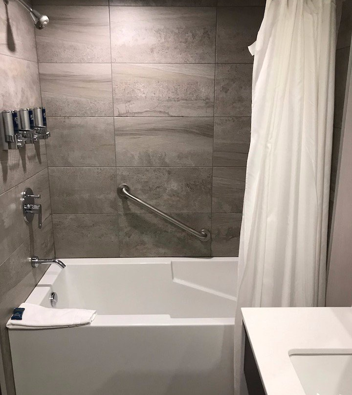 Four Points by Sheraton Levis Convention Centre主图