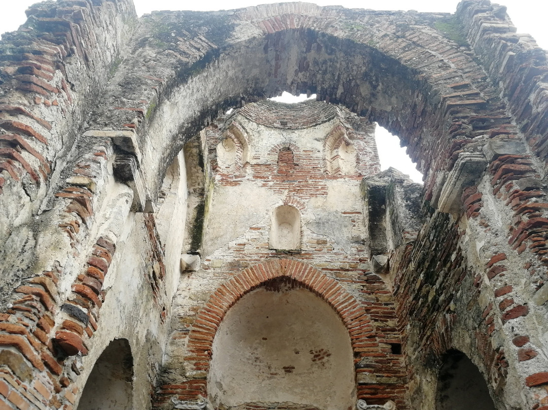 Santa Maria Tridetti-Staiti必去景点