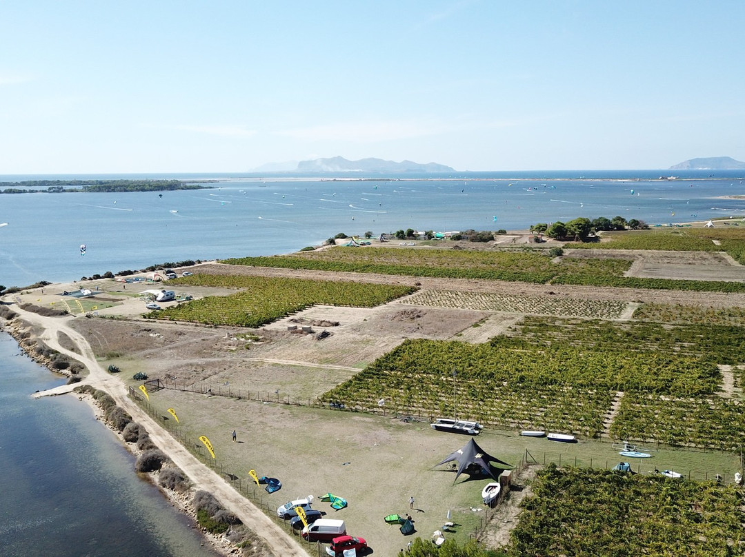 Ariel Corniel Kiteboarding Pro Center-马尔萨拉必去景点