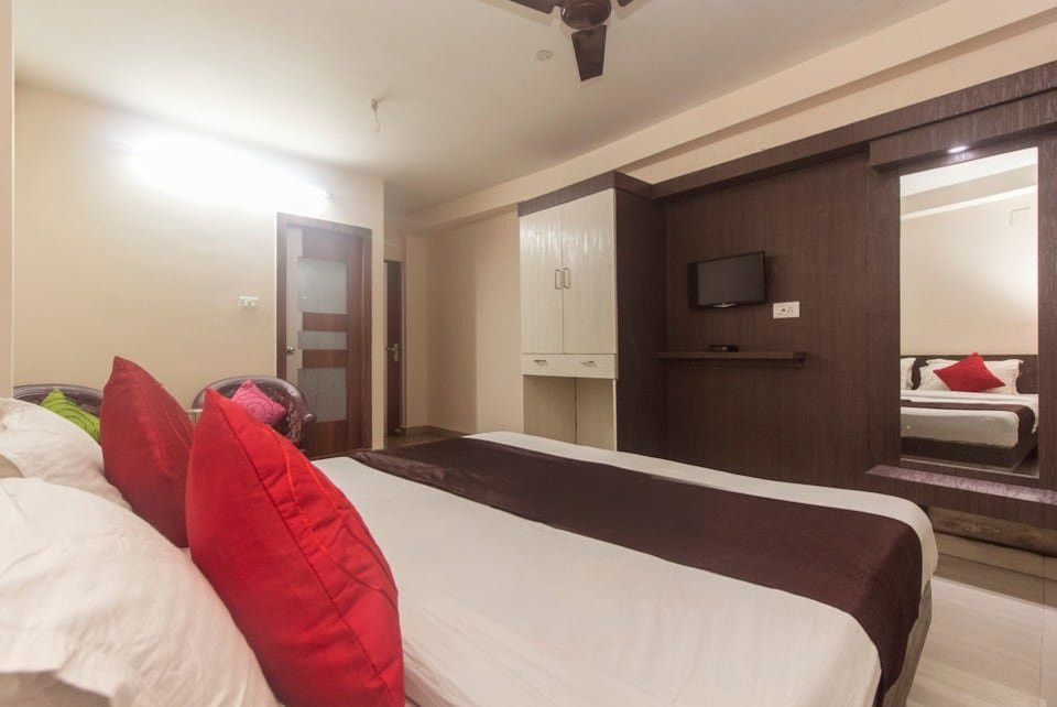 OYO 12305 Raj Residency主图