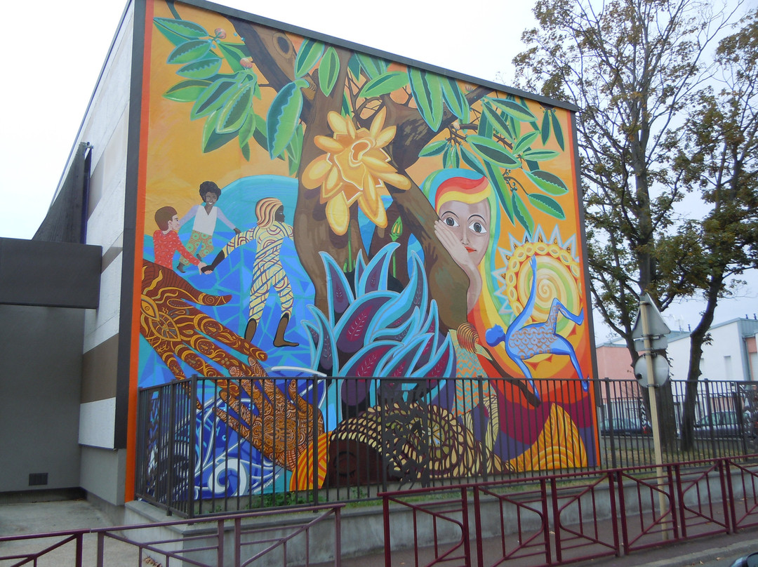 Fresque Solidarite景点图片