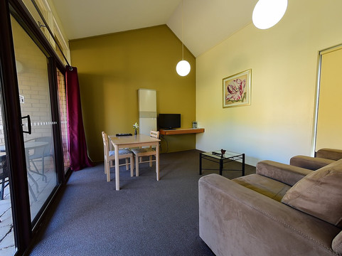 Executive Hideaway Motel主图