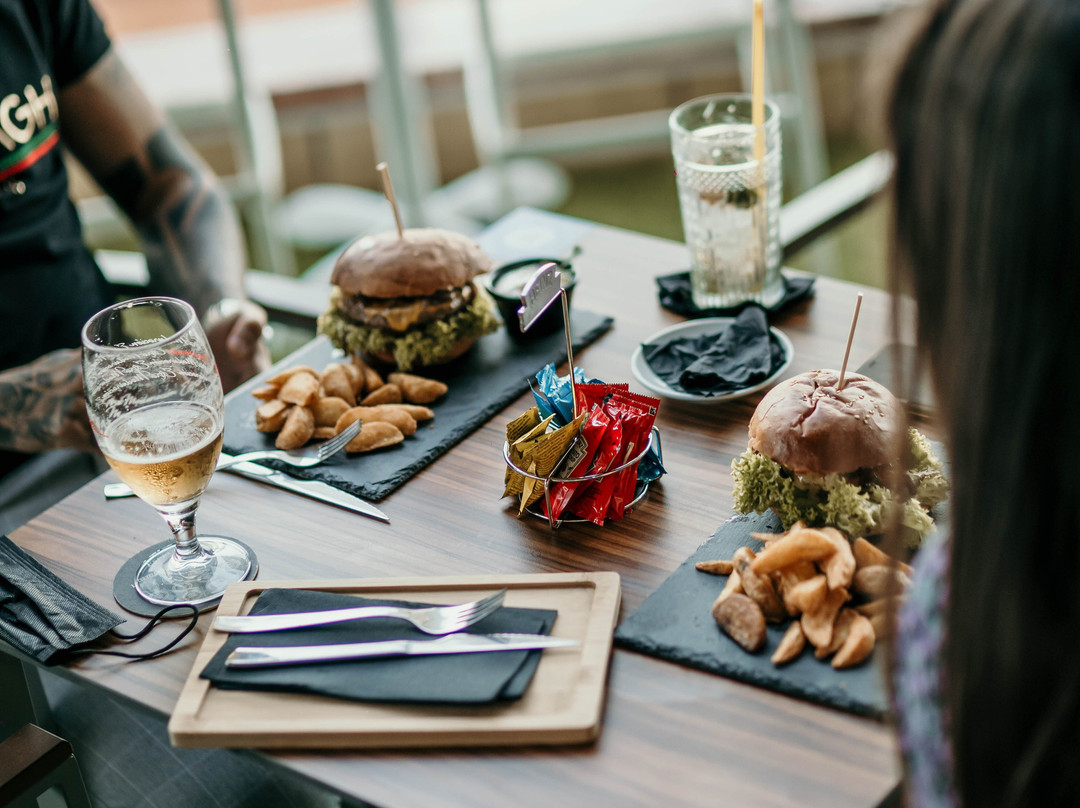 Uga餐馆和美食-Terraza Atlantis Food & Cocktail Lounge