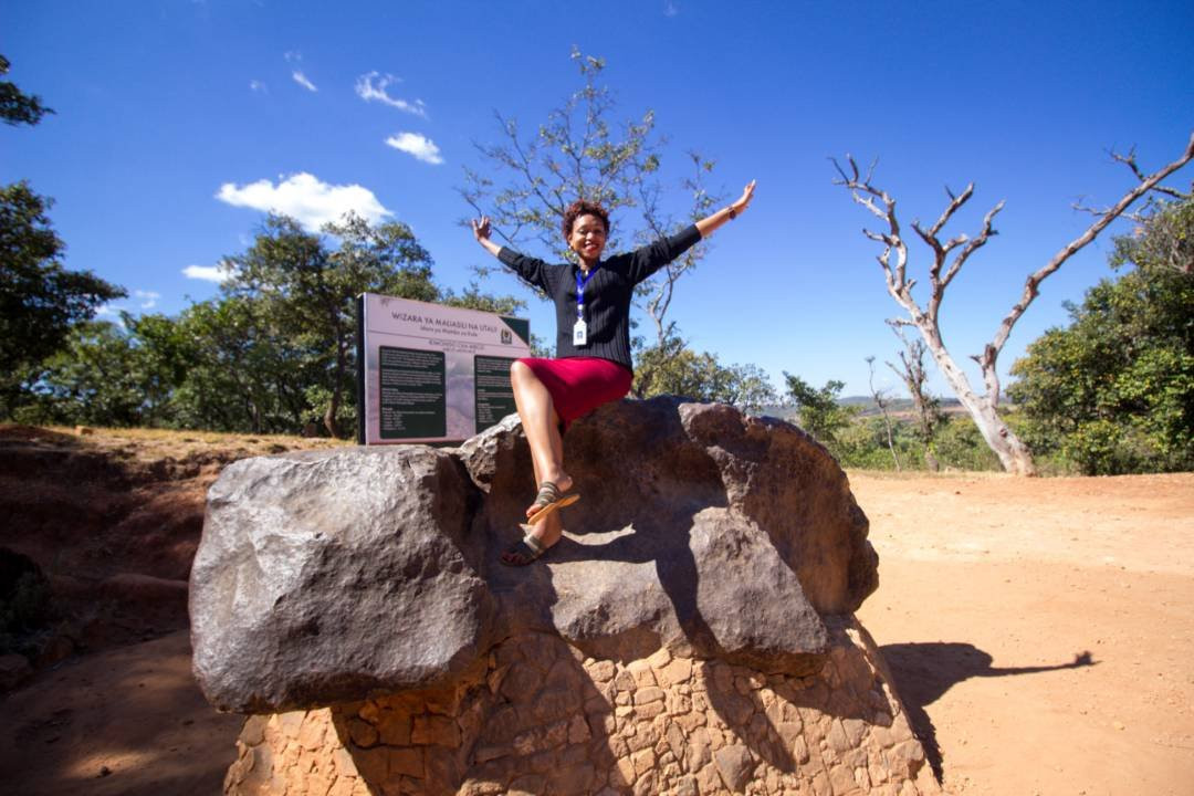 Mbozi Meteorite-姆贝亚必去景点