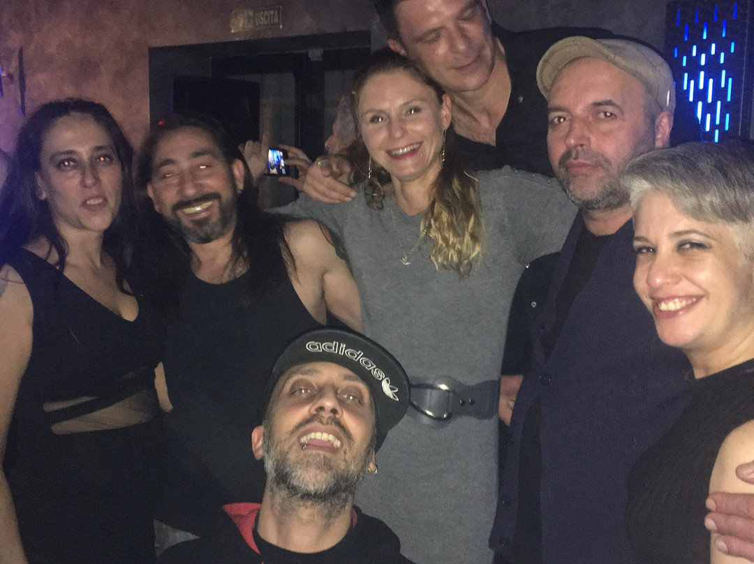 HI-TECH PUB-Motta Sant'Anastasia必去景点