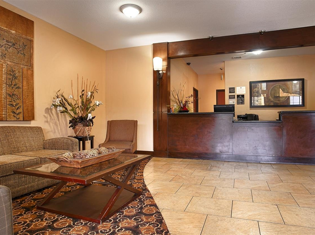 Best Western Oakdale Inn主图