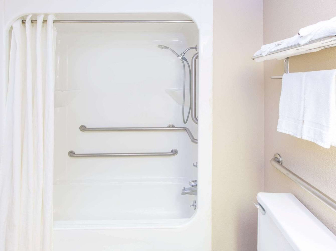 Super 8 by Wyndham Dothan主图