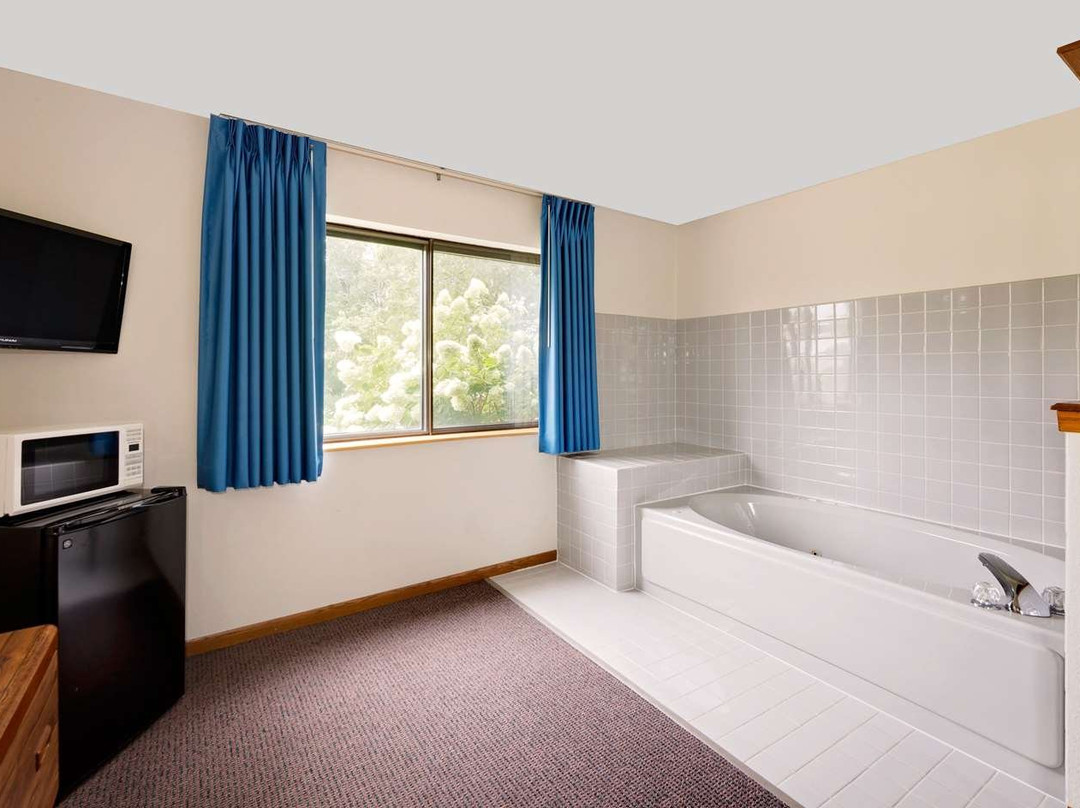 Super 8 by Wyndham Centerville主图