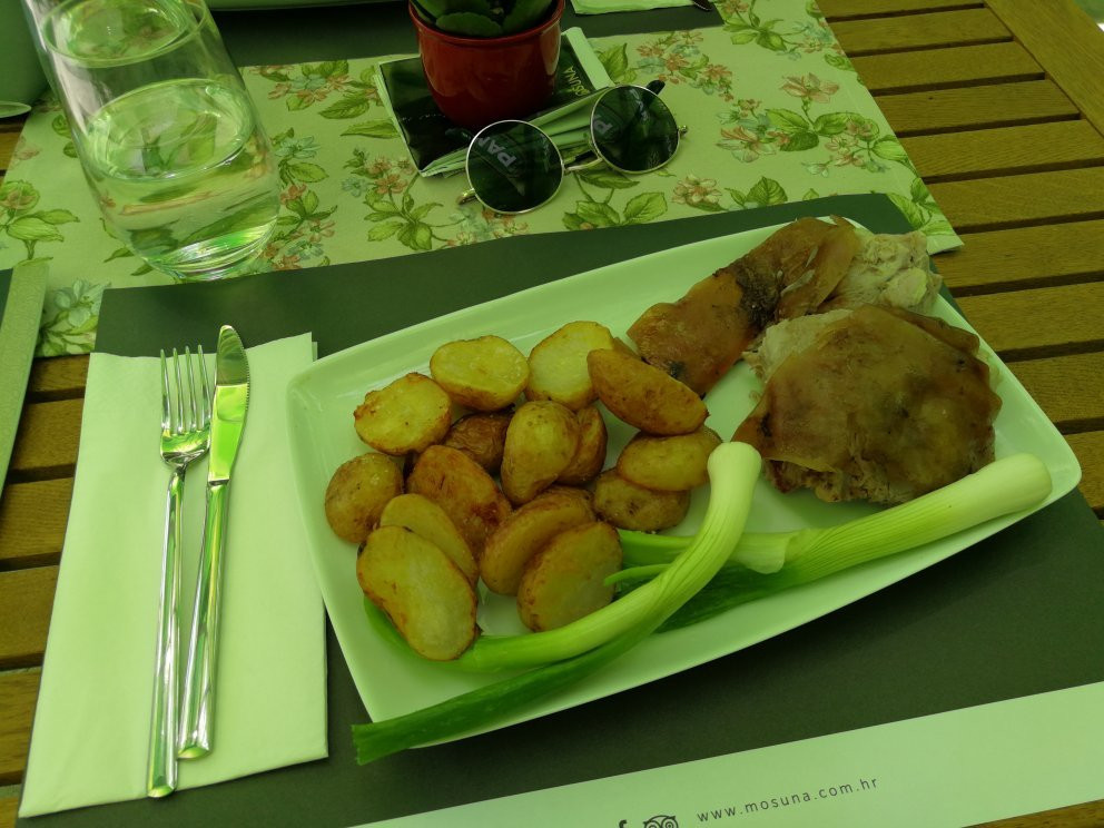 Draga Bascanska餐馆和美食-Restaurant Mošuna