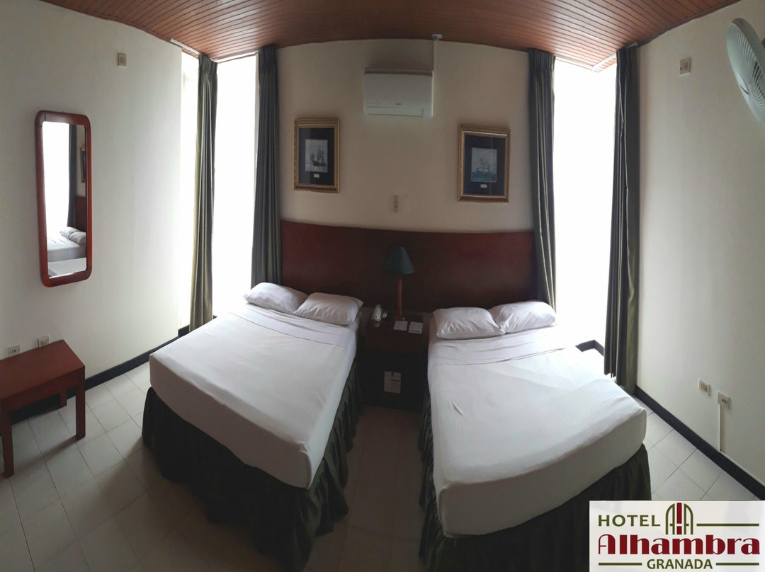 Hotel Alhambra主图