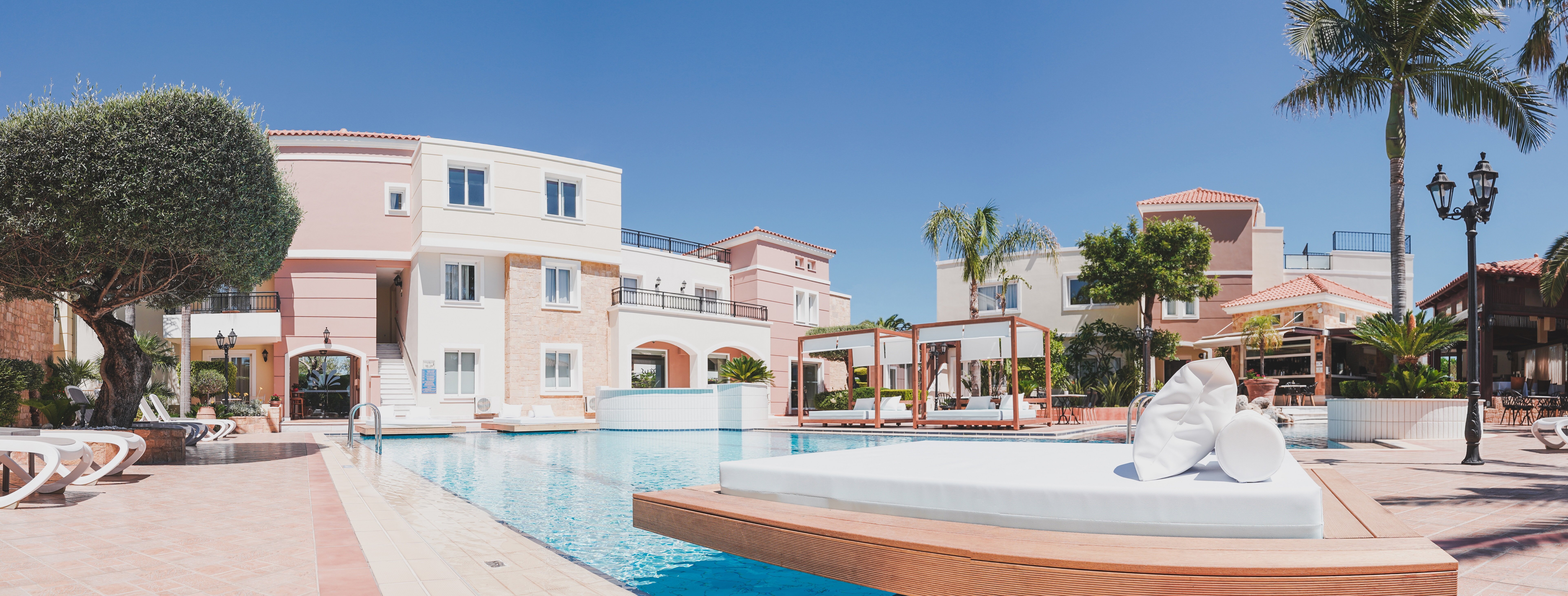 Zeus Village Resort-泳池