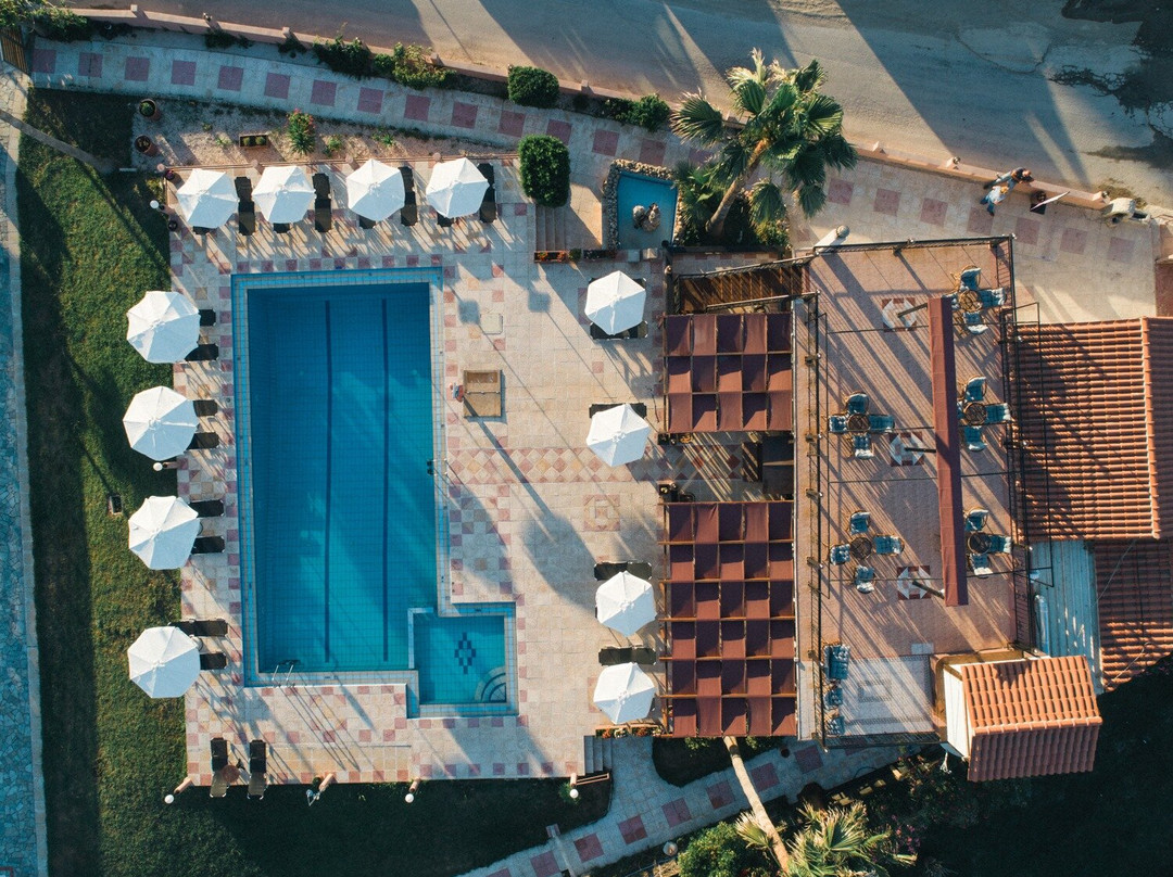 Odos Oneiron Tavronitis Bay Hotel